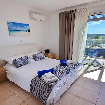 Villa Valentina Coral Bay